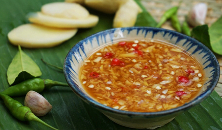 Làm nước chấm bạch tuộc hấp bia