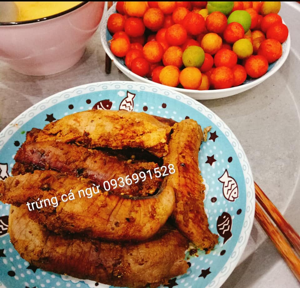 Trứng cá ngừ kho