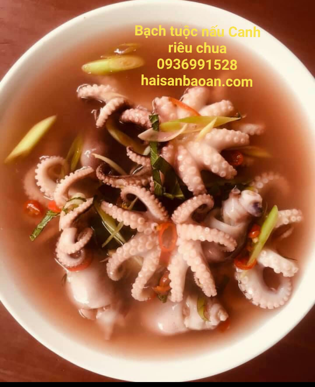 Bạch tuộc nấu canh chua