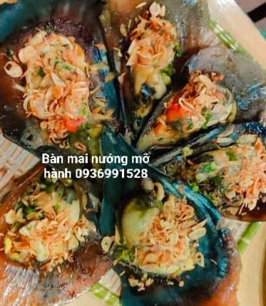 Bàn mai nướng mỡ hành thơm ngon