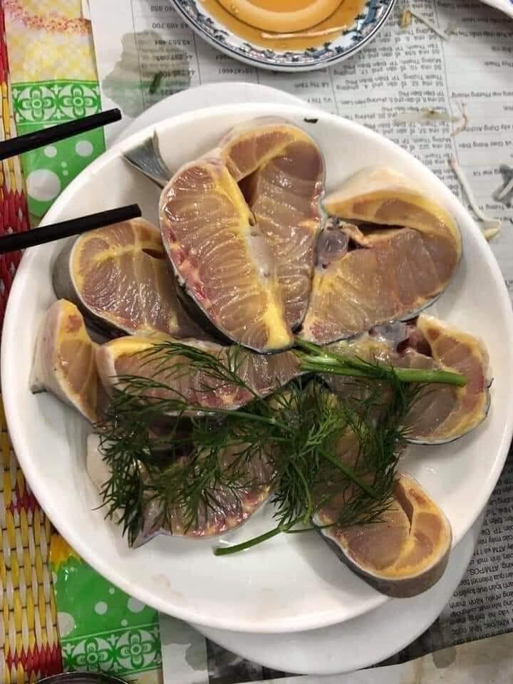 Lẩu cá tầm tươi ngon