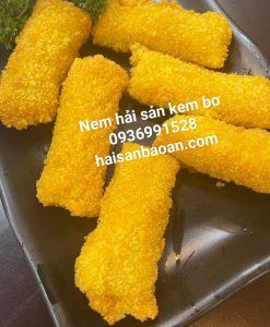 Nem kem bơ hải sản